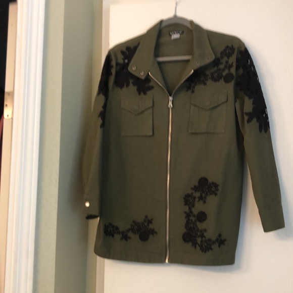 Denim jacket - Picture 2 of 3